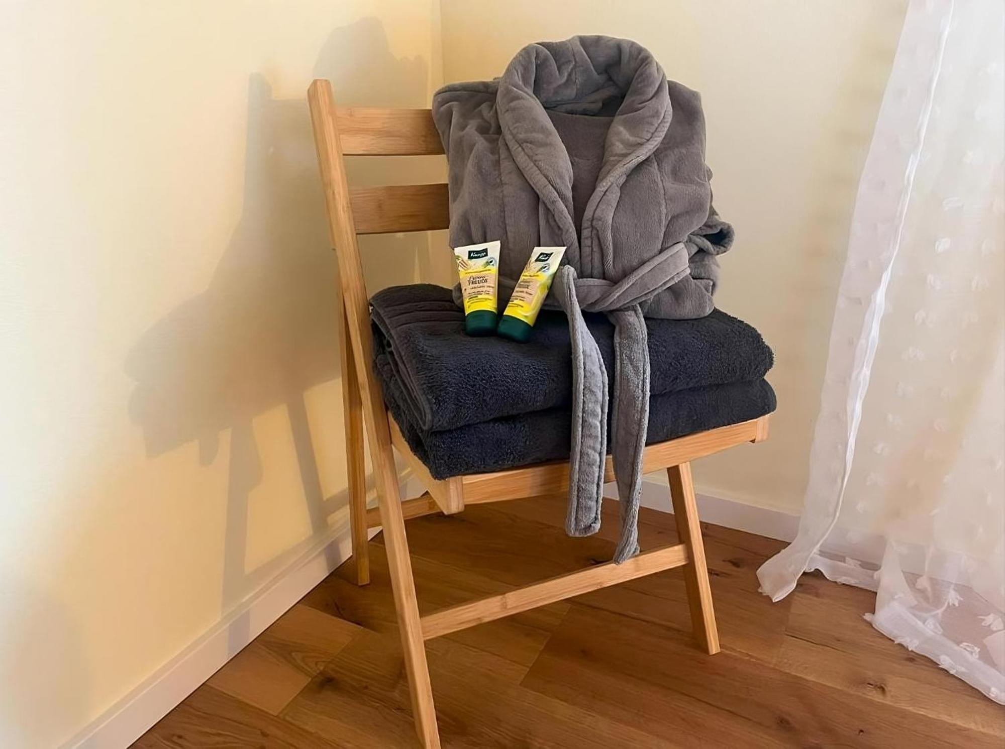 Ferienhaus Deine Zeit Mit Sauna Und Wallbox Nettersheim Room photo